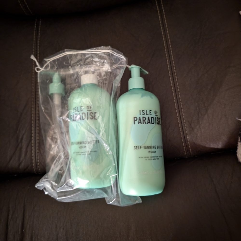 Isle of Paradise self tanning butter